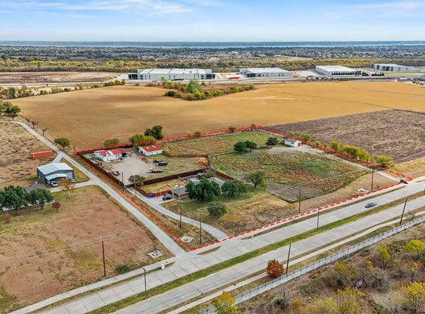 8614 Merritt Road, Rowlett, TX 75089
