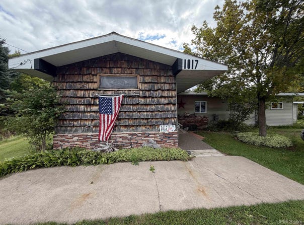 1017 US Highway 41, Baraga, MI 49908