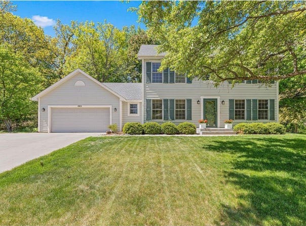 669 Windtree Knolls, Eagan, MN 55123