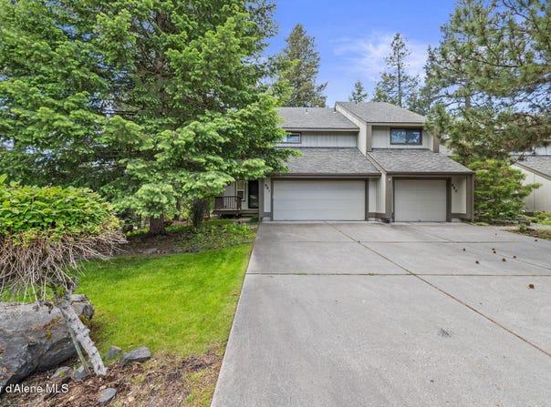 981 E Loch Lomond Ct, Hayden, ID 83835