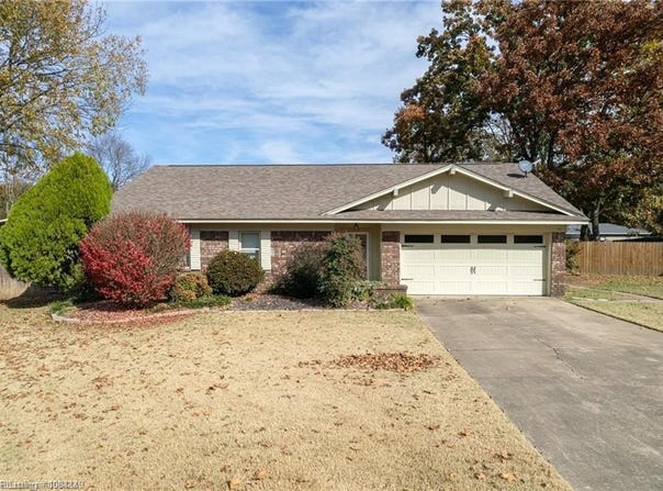8601 S 16th ST, Fort Smith, AR 72908