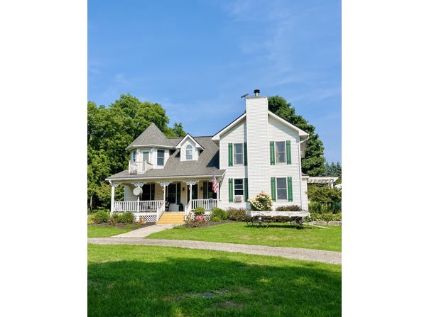 4724 Flat River Trail, Belding, MI 48809