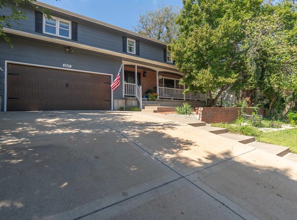 1827 Denholm Drive, Manhattan, KS 66503