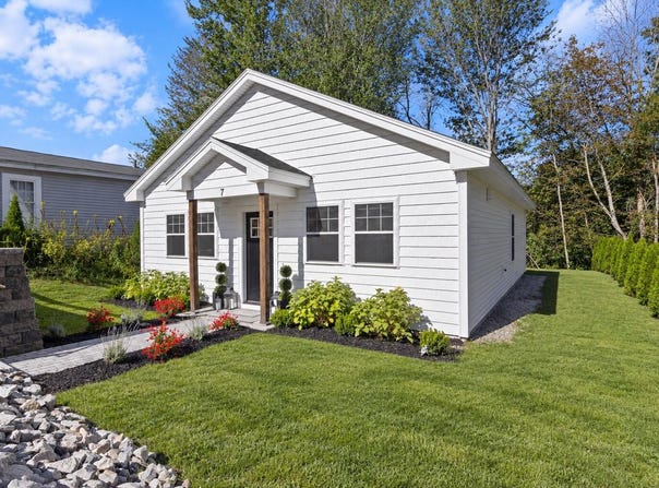 7 Brook Street, Biddeford, ME 04005