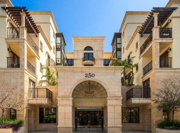250 S De Lacey Avenue, Pasadena, CA 91105
