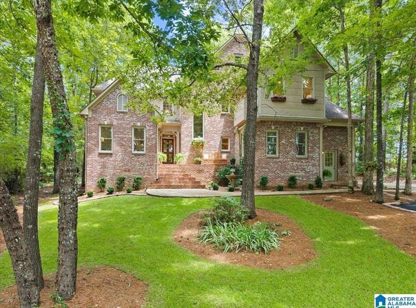 332 HAYFIELD LOOP ROAD, DORA, AL 35062