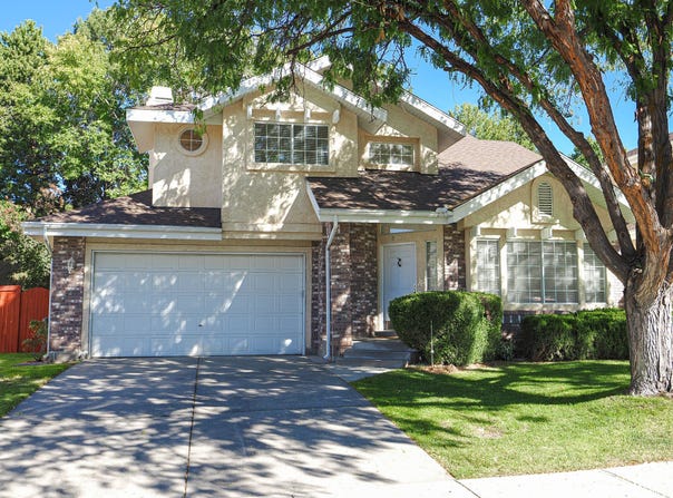 2081 E RAINBOW POINT Dr, Holladay, UT 84124