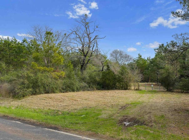 4127 FM 139, Joaquin, TX 75954