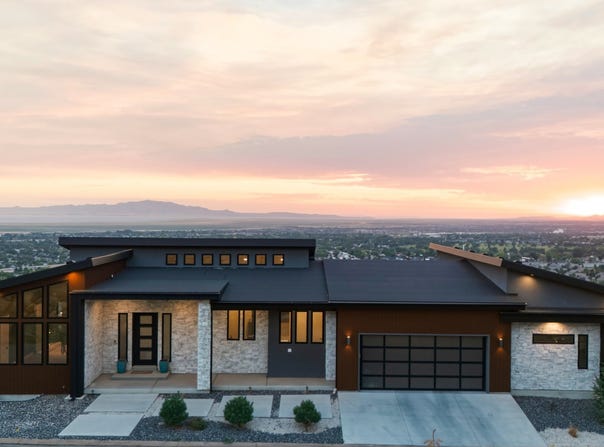 1766 VIEW Ct, Fruit Heights, UT 84037