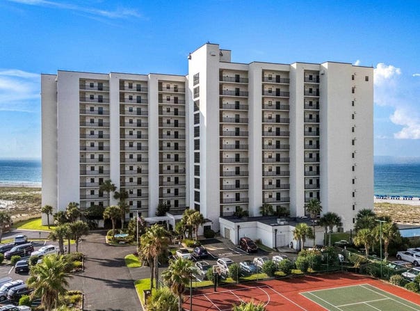 8271 Gulf Blvd, Navarre Beach, FL 32566