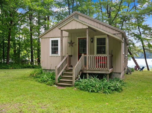 15 Shore Road, Milton, VT 05468