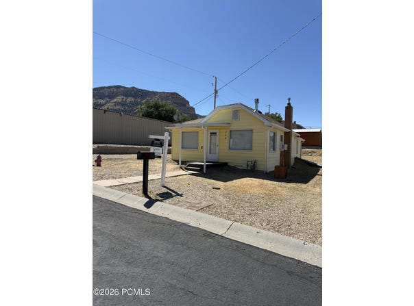 369 N 400, East Carbon, UT 84520