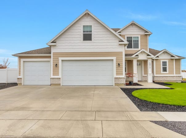 5417 W 3850 S, Hooper, UT 84315