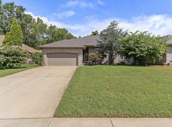 3111 W Sunset Street, Springfield, MO 65807