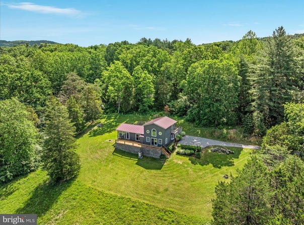 774 WHISPERING PINES Way, LOST RIVER, WV 26810