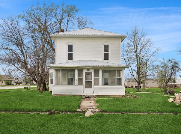 304 5th Street, Menlo, IA 50164