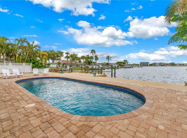450 64TH Avenue, ST PETE BEACH, FL 33706