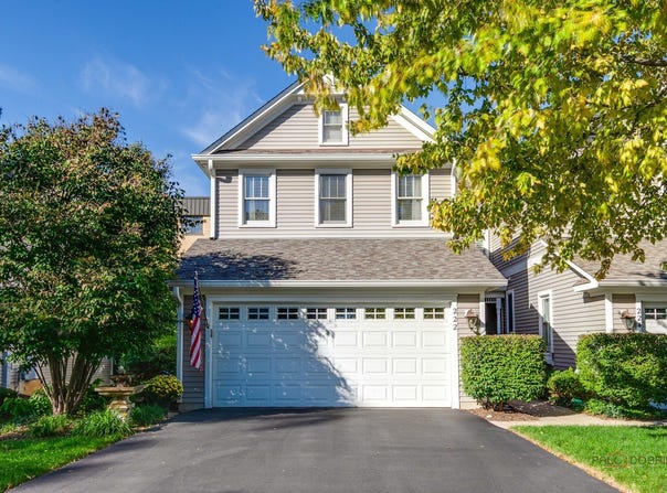 222 E CHURCH Street, Libertyville, IL 60048