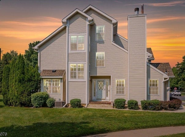15 Allison Ct, South Brunswick Twp., NJ 08852-2624