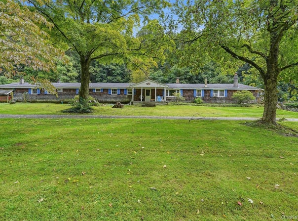 5 Douglas Drive, Wappingers Falls, NY 12590