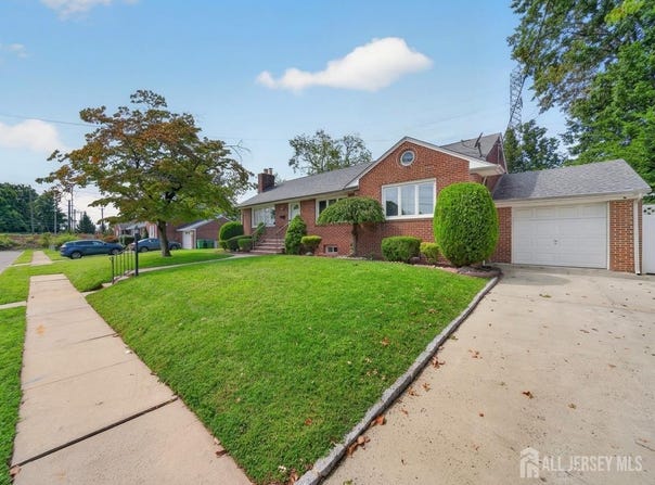 47 Albert Avenue, Edison, NJ 08837