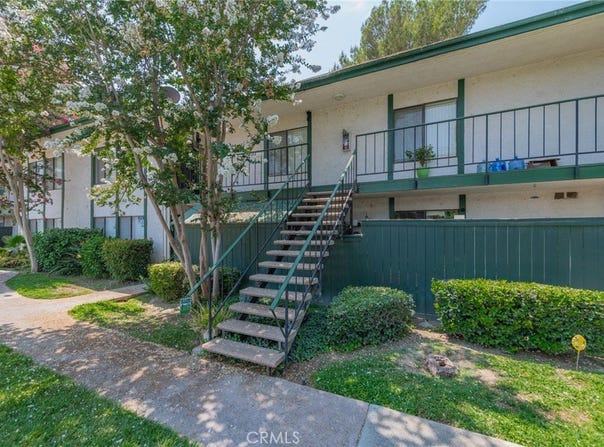 1735 E Washington Street, Colton, CA 92324