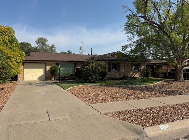 805 DEBORAH Dr, Roswell, NM 88201