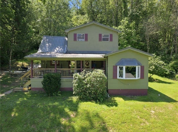 904 Old State Road, Kiskiminetas Twp, PA 15613