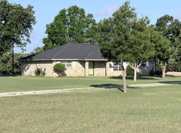 4316 Leona Road, Bowie, TX 76230