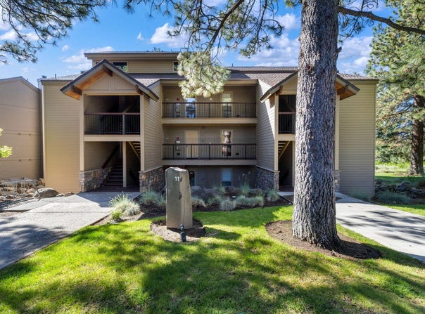18575 SW Century Drive, Bend, OR 97702