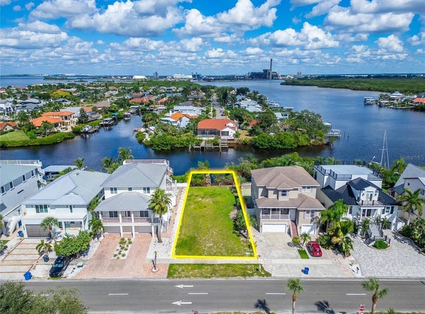 1317 APOLLO BEACH Boulevard, APOLLO BEACH, FL 33572