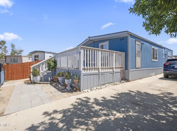 3300 W 15th, Rosamond, CA 93560