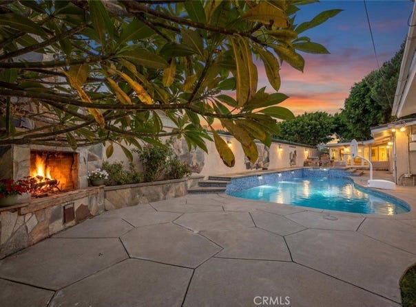 1238 N Studebaker, Long Beach, CA 90815