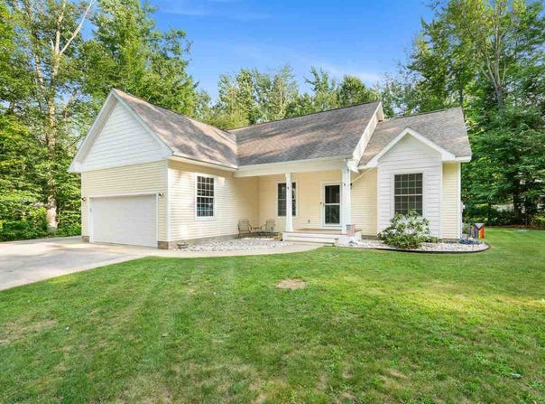 8660 TALL TIMBER, PETOSKEY, MI 49770