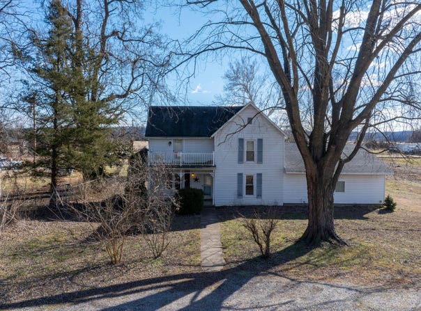 5646 Olive Street, Tebbetts, MO 65080