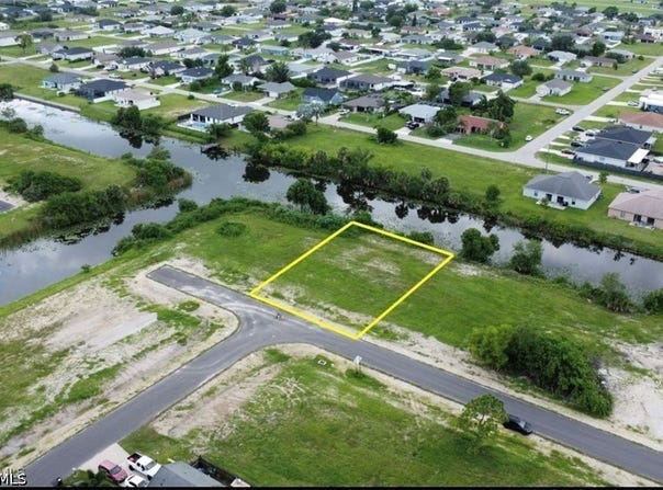 816 NE 12th Street, Cape Coral, FL 33909