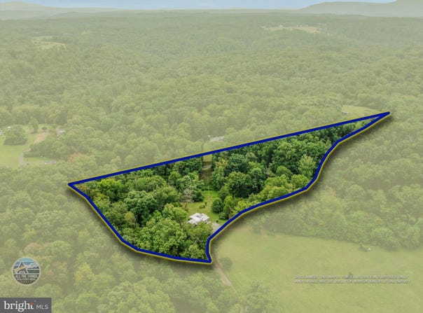 175 PHEASANT Lane, BERKELEY SPRINGS, WV 25411