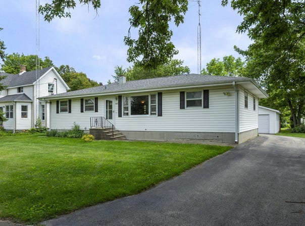 403 N 3rd Street, Malta, IL 60150