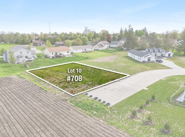 708 Westview Drive, Dysart, IA 52224