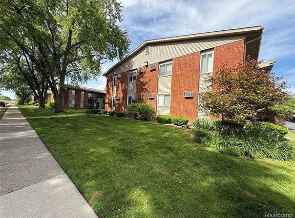 4109 Benjamin Avenue, Royal Oak, MI 48073