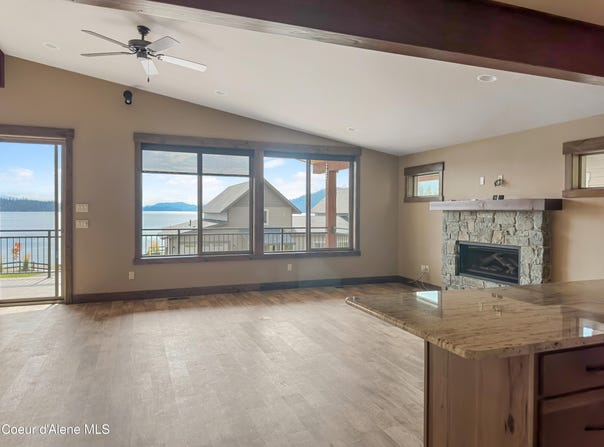 74 Palouse Dr, Nordman, ID 83848