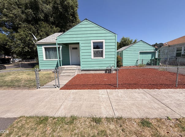 1101 Mitchell Street, Klamath Falls, OR 97601