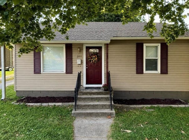 260 English Ave, Marshall, MO 65340