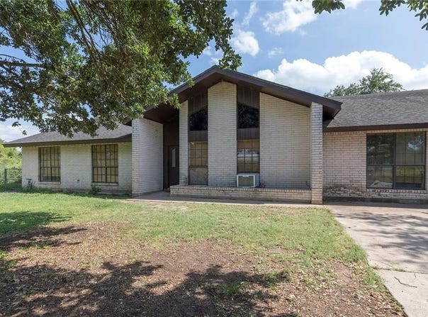 909 E Minnesota Road, Alamo, TX 78589
