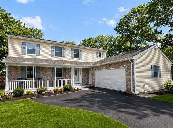 2 Maria Circle, Johnston, RI 02919