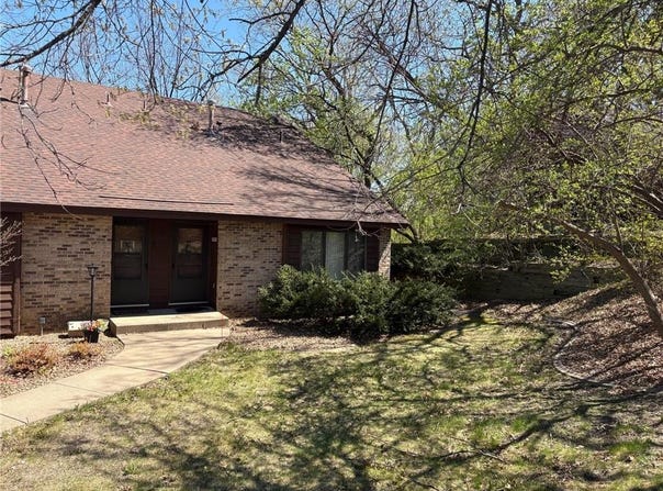 3904 Rahn Road, Eagan, MN 55122