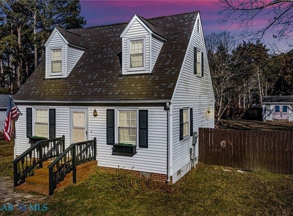 151 Badger Rd, Deltaville, VA 23043