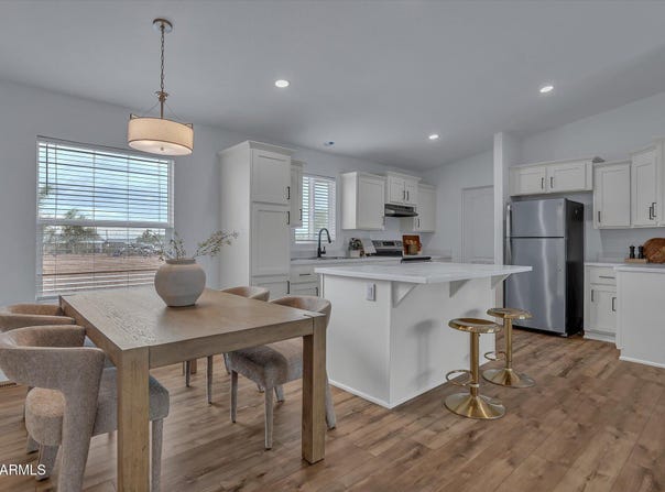 1047 W WINDSONG Street, Apache Junction, AZ 85120