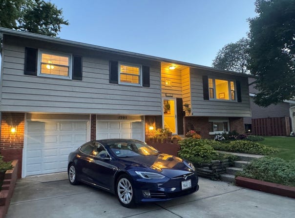 1205 E Ironwood Drive, Mount Prospect, IL 60056