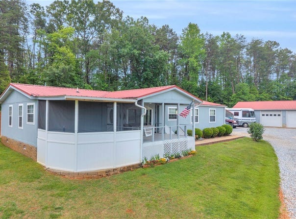 721 Cedar Crest Trail, Walhalla, SC 29691